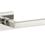 Deurklink op ongeveerd rozet Kare/Bauhaus glans nikkel