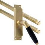 Kruk-espagnolet Ton Model Rechts messing Antiek Inclusief 2 Stangen