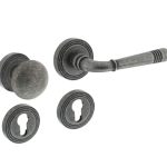 Intersteel wisselgarnituur rechts Helena op rond rozet met ril + pc-plaatjes oud grijs