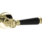 Deurklink op ongeveerd rozet Nouveau/Elegant messing gelakt