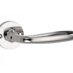 Deurklink op ongeveerd rozet Banaan/Elegant glans nikkel