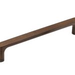 Greep Silkeborg Walnoot gelakt 192 mm