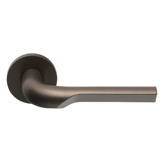 Deurklink RIVIO by Gensler GL100-G op rozet brons