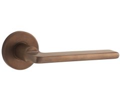 Deurklink op geveerd rozet Piatto/Vivo messing antiek brons