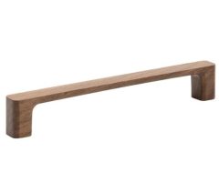 Greep Nysted Walnoot gelakt 160 mm