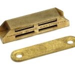 Magneetsnapper super mars opschroevend 4kg vermessingd