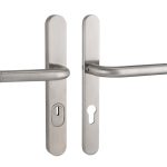 SKG3 PC72 kruk L op ovaal smal schild PRIO + kerntrekbeveiliging rvs