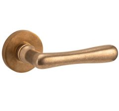 Deurklink op geveerd rozet Linea/Vivo messing antiek