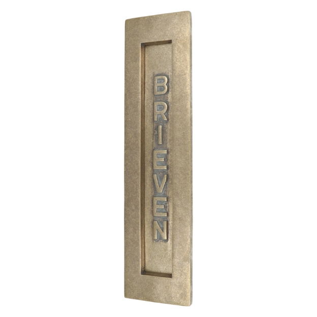 Brievenbus verticaal met opdruk messing antiek