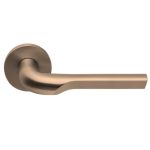 Deurklink RIVIO by Gensler GL100-G op rozet pvd licht brons