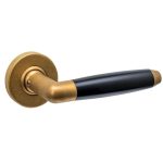 Intersteel enkele deurklink Combinatie op rozet verdekt ø53x10mm PVD messing getrommeld/zwart